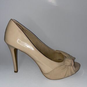 ‎Fioni nude heels, Size 9
